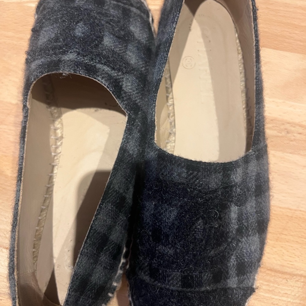 CHANEL Black and Gray Checkered Espadrilles - Picture 9 of 9
